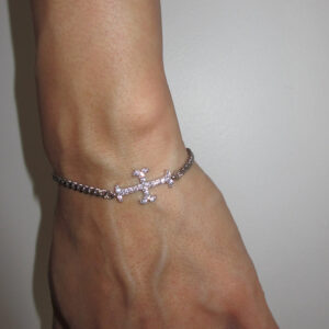 THE ADAMAS CROSS CHAIN BRACELET