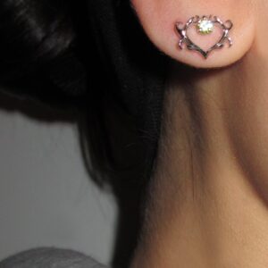 THE SELMA HEART STUDS 925 sterling silver