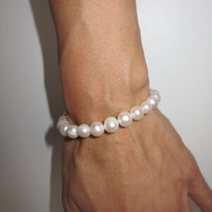 WHITE PEARL BRACELET 8MM